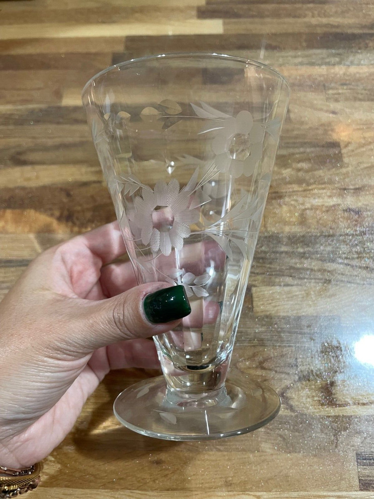 DRINK Vintage Etched Floral Dainty Tea or Lemonade Glass
