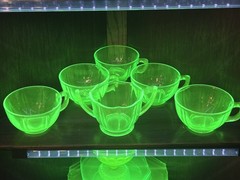 Vintage Jeannette Ultramarine Swirl Uranium Glass 6 Piece Cup and Sugar Set