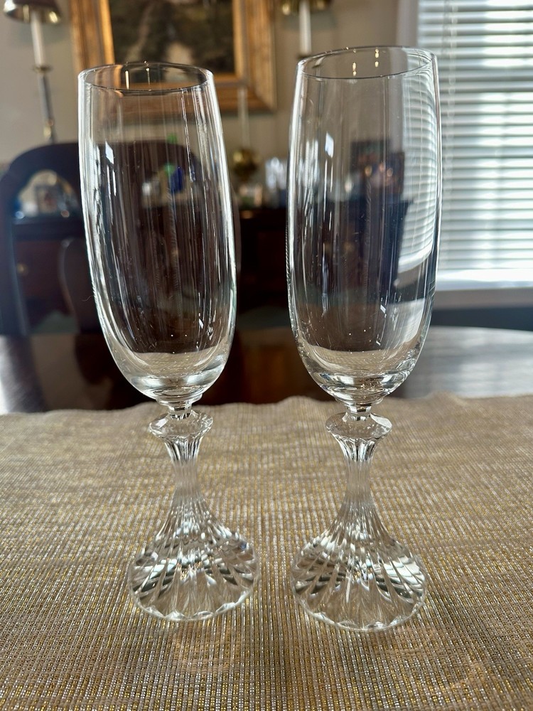 2 MIKASA CRYSTAL «THE RITZ» 8 1/2″ CHAMPAGNE FLUTE GLASSES RIBBED STEM