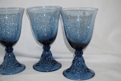 4-Blue Glass Water Goblets or Iced Tea Glasses w/ Bell Bottoms, 7 3/8″ (B21)