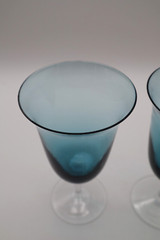 2 Handblown Glass Water Goblets Iced Tea Glasses Cocktail Blue Tulip Shape