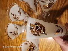 Set of 8 Vintage Libbey Frosted Glass Gold Leaves Pilsner Glasses 8 1/2″