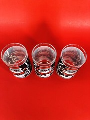 Vintage MCM Santa Tumbler Glasses Reindeer Christmas. Black White And Red. (3)
