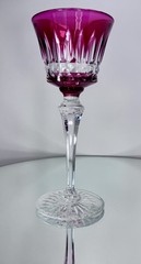 Minty Baccarat Crystal Buckingham Cut-to-Clear Rohmer Red Wine Glass 8 Available