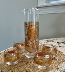 Culver 22K -24K Gold Asian “Chinese Lantern” Shaker & 4 Glasses 1950 BarSet