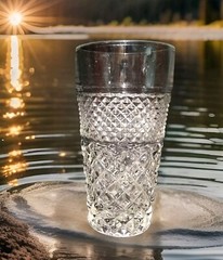Pressed Glass Tumbler w/Diamond Pattern Starburst Base 16oz 6.5″H