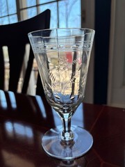 VINTAGE SET OF THREE CRYSTAL WHEEL CUT FOOTED ICED BEVERAGE GLASSES 6-1-4″
