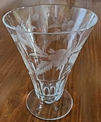Set of 8 Vintage Crystal Cordial Cocktail Glasses Floral & Fern Etched Pattern