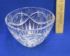 Crystal Glass Bowl Vase Cross Cut Etched Leaf Design Star Base 4″ Tall