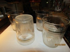 Set of 4 MCM Art Deco Glass 8oz Gold Trim Barware Cocktail Glasses 3 x 3.25