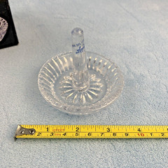 Vintage LEONARD Lead Crystal Glass Ringminder Holder w Box 2.5″