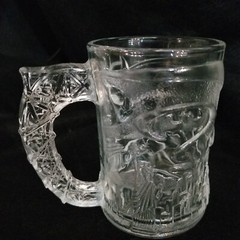 1995 DC COMICS McDonalds BATMAN FOREVER 3D Art Pressed Glass MUG CUP Vintage