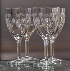 Vintage Criss Cross & Punties Wine Glass Water Goblet Hashtag & Dots, 6 7/8″T
