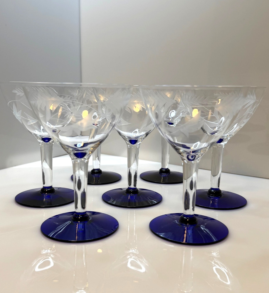 Set of 7 Vtg Louie Weston Etched Glass with Cobalt Feet Champagne Glasses – EUC