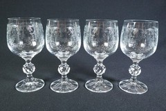 4 CASCADE Pattern Wine Glasses 5 7/8″ Etched Floral Wreathes By Import Assoc