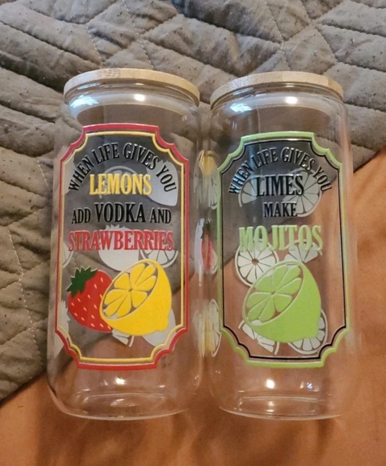 Set of 2 Clear Glass 16 oz Cups w/ Bamboo Lids And Glass Straws Lemon Lime
