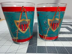 Vtg Cera Gold Eagle E Pluribus Unum Lowball Glasses Set of 2 red blue & gold VG+