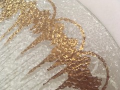 Vintage Dorothy Thorpe 2-Piece Chip and Dip Pebbled Textured Gold Starburst