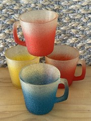 4 MCM RUBBER COATED Texture Coffee Mugs NON SLIP Multicolor Retro RARE