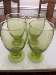 4 Vintage Anchor Hocking Georgian Emerald Green Glass 5 Inch Footed Tumblers