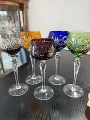STUNNING SET OF 4 + 1 NACHTMANN CUT TO CLEAR MULTICOLOR CRYSTAL CORDIALS GLASSES