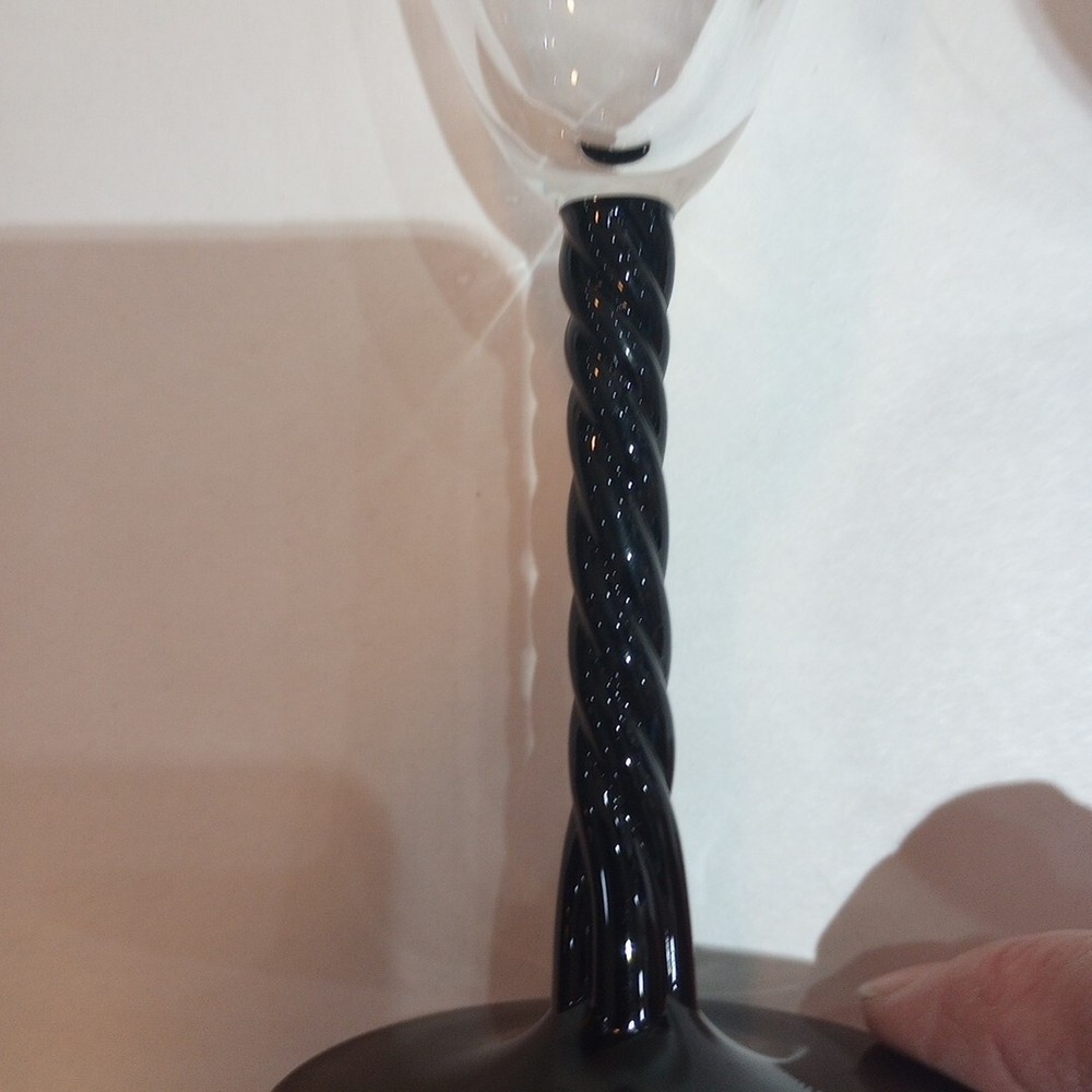 4 Luminarc Cristal D’Arques Twisted Black Stem Champagne Flutes Etched 6 Oz 8”