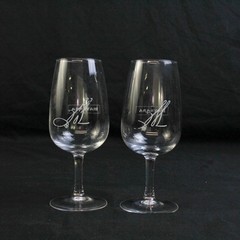 Set of 2 Maysara Winery 7″ Arc Wine Glasses – Pre-Owned Barware