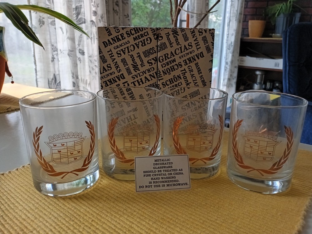 Vintage Gold Etch Cadillac double old fashion glasses. In Box, mint condition