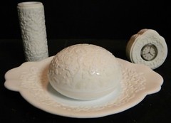Vintage Ultra Rare (4) Piece Set Oneida Acid Cut Back Cameo Milk Glass Excellent