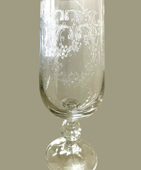 Bohemian Crystal «CASCADE» Needle Etched Elegant Fluted Champagne Glass 6-3/4″