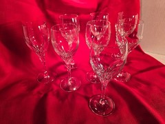 Vintage Molded Crystal Wine Glasses 7.5″ – Set of 8, Smooth Flame Tulip Stemware