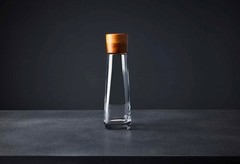 Nambe Vie Decanter with Stopper | 12-Inch | Decanter for Whiskey, Wine / Acacia