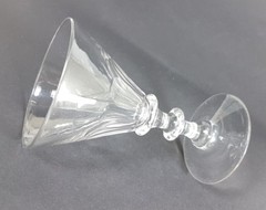 5 Absinthe glasses/ foot beaker, faceted, hand-cut, Bohemia, about 1880 AL269