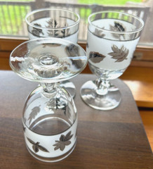 Vintage Libbey 1960’s Silver Leaf Wheat Frosted Goblet Stemmed Footed Glasses