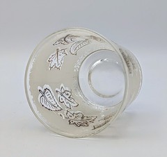 Vintage Frosted Leaf Pattern Rocks Glasses Set of 4 Gold White