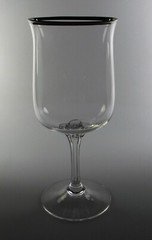 LENOX CRYSTAL DESIRE WATER GOBLET 7 1/8″ GOBLETS – MINT