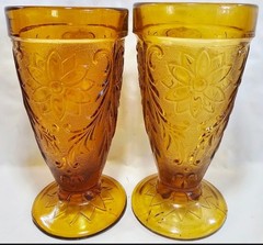 2 Vtg Indiana Glass Tiara Sandwich Amber Pattern Footed Water Goblets 6.25″T