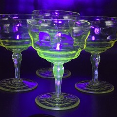 Set of 4 Topaz Uranium Glass Sherbet Champagne Coupes Glasses Depression Glow