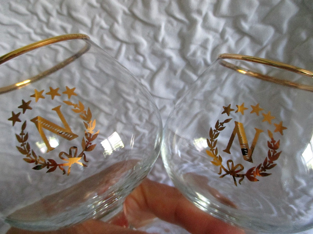 Set of 2 Vtg 4½» Napoleon Cognac Brandy Snifter Cordial Glasses With Gold Rims