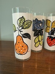Set Of 8 1950s Mixed Fruit Highball Tumblers 6.5″ Tall By L Elliot
