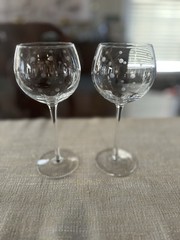 2 Kate Spade LARABEE DOT Balloon Wine Glasses Lead Free Crystal 16 Oz. Lenox