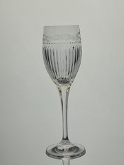 Stunning ITALIAN COUNTRYSIDE by Mikasa Crystal Wine Glass 8 1/4″ Tall EUC