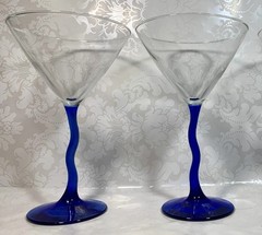 Set of 2 Hand Blown Libbey Courbe Martini Glasses Blue Zig Zag Stem