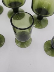 8 Vtg MCM Skruf Sweden Art Glass Franque Avocado Green 4 Ea 6oz Wine 1oz Shot