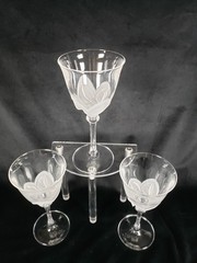 3 JG Durand Florence Crystal Frosted Petals Wine Glasses 7 1/4″ Tall EUC