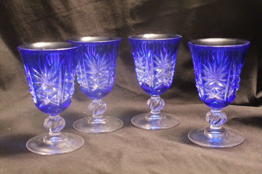 Cristal D Arques Blue Cut To Clear Lot Of 4 Wine Glasses 4 1/2″