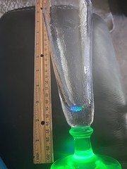 1 Glow GREEN Base Uranium Handblown 8.5″ X 3″ Pilsner Crackle Glass. NO chips