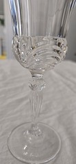 Royal Crystal Rock – Aurea Gold Wine Glass/Water Goblet, Gold Trim, Ribs/Arches