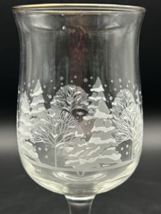 2 Libbey Arbys Winter White Frosted Pine Trees Wine Goblets w/ Gold Trim 10 oz