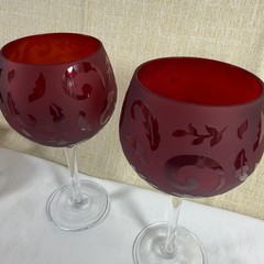 2 Coldwater Creek Red Etched Copa Balloon Wine Glasses Scroll & Leaf